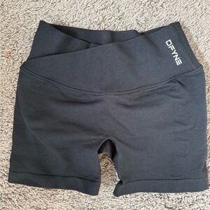DFNE Black High-Waist Bike Shorts for Women